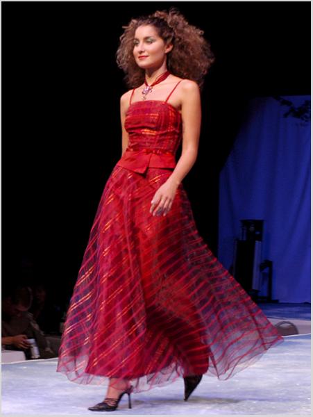 Korzet a organzové šaty